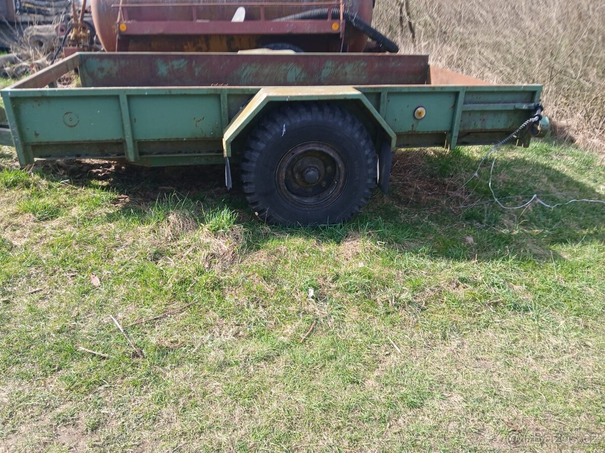 Sklopný traktorový přepravník - 4