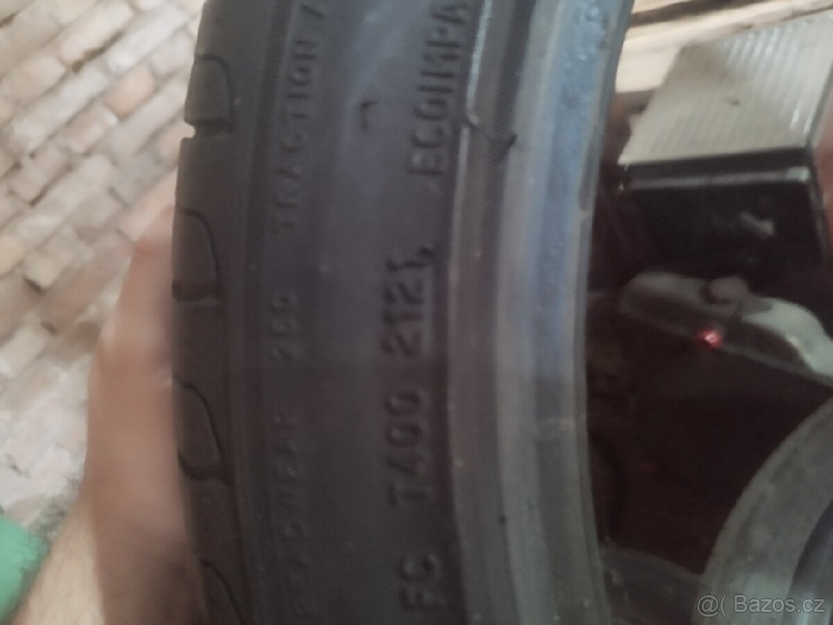 Pneu Pirelli Cinturato - 4