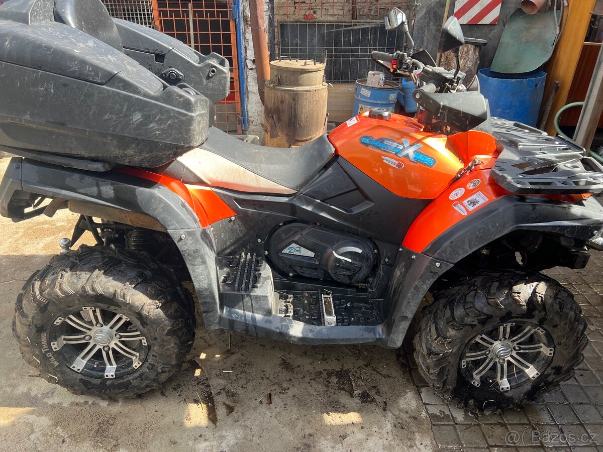 Čtyřkolka cf moto 550x