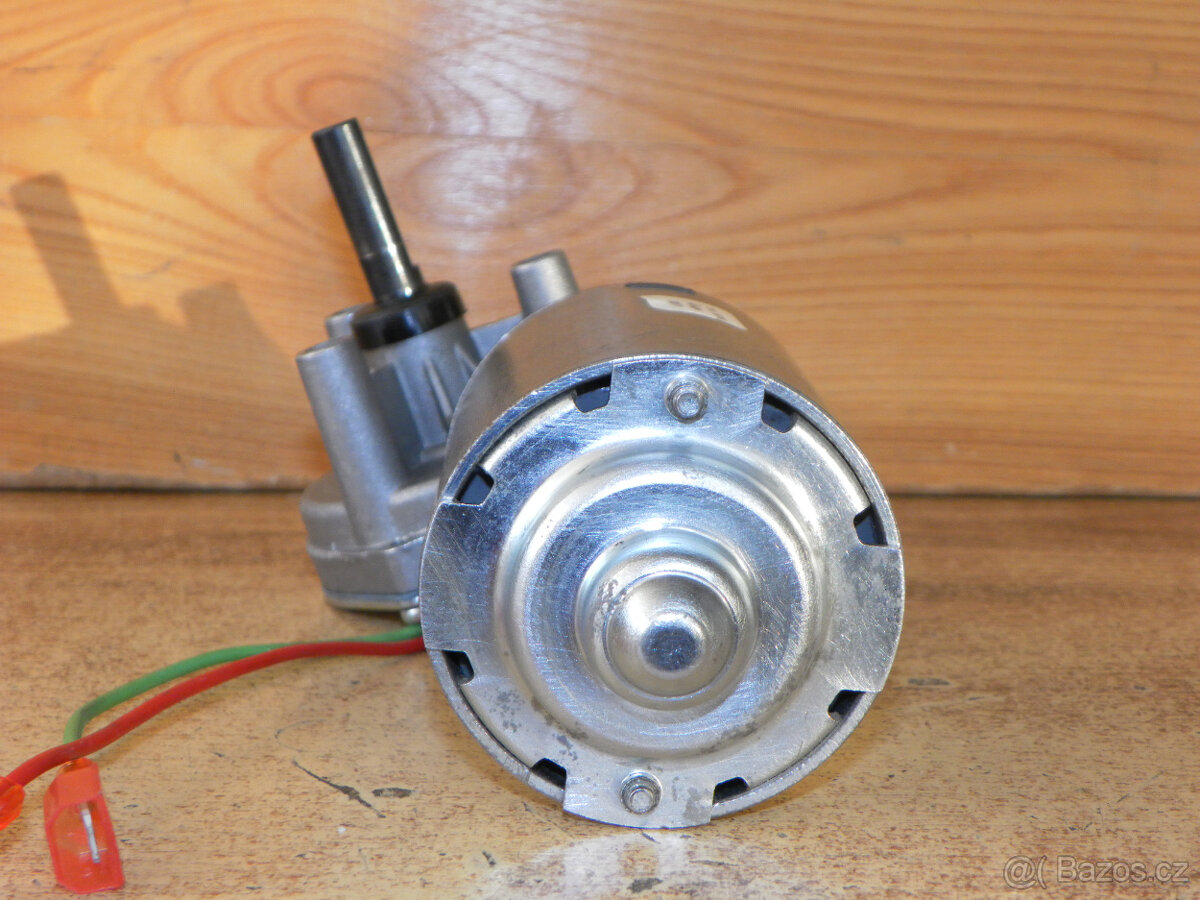 Elektromotor s převodovkou ELVI 12 VDC, 295 ot./min. 400W - 4