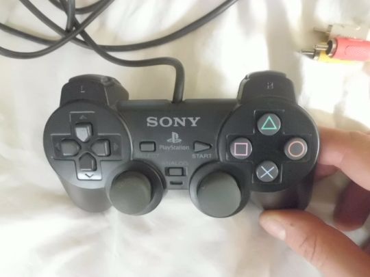 Pěkná Herní Konzole Sony Playstation 2 - 4