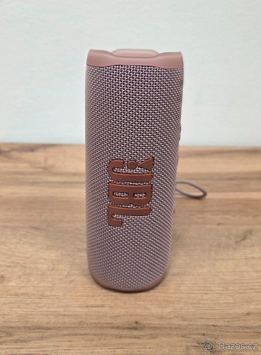 Přenosný reproduktor JBL Flip 6 růžový 30 W - 4
