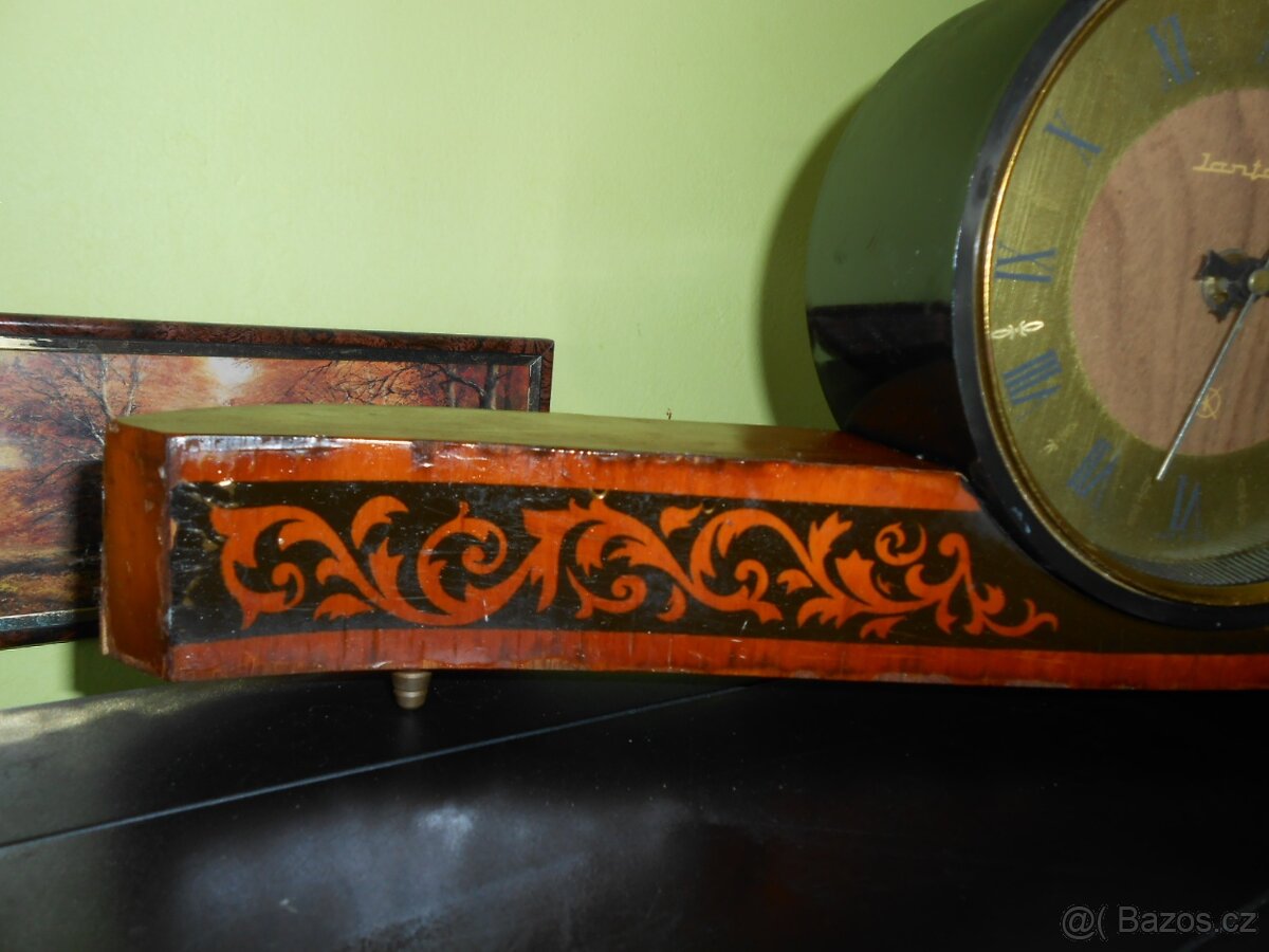 Staré hodiny JANTAR - funkční - známky stáří - foto - 4