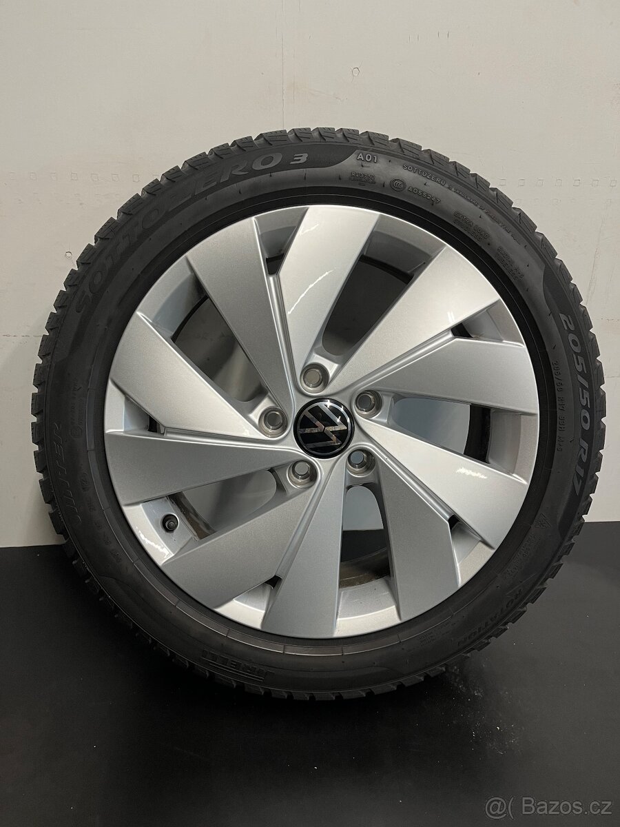 VW Golf IIV R18 Zánovní zimní sada - 4