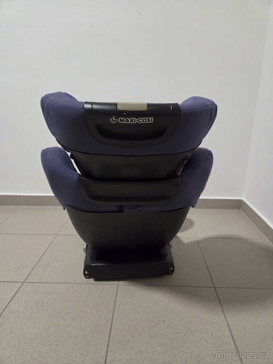 Daruji funkční autosedačku MAXICOSI - 4