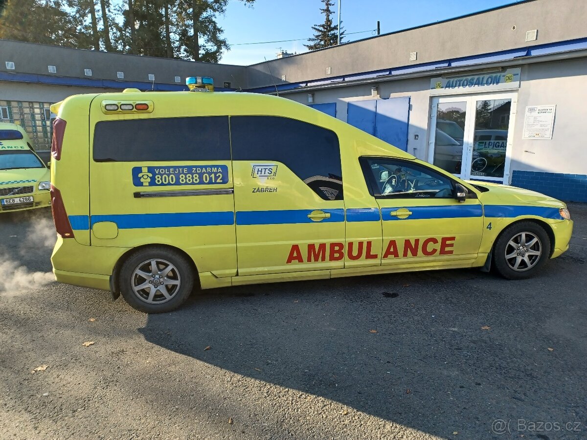 Volvo V70 4x4 ambulance základ pro obytňák - 4