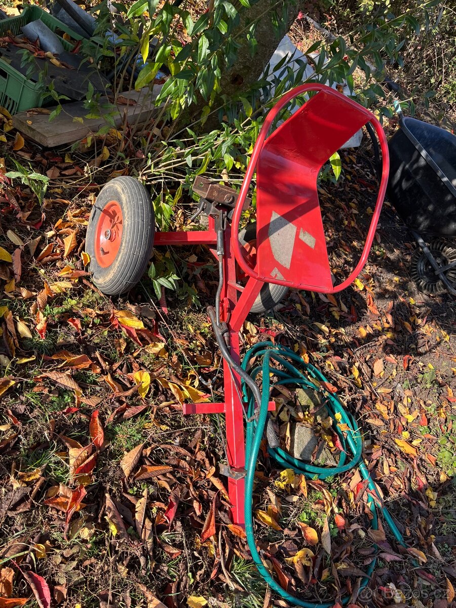 Prodám frézu/terru motor Briggs and Stratton - 4