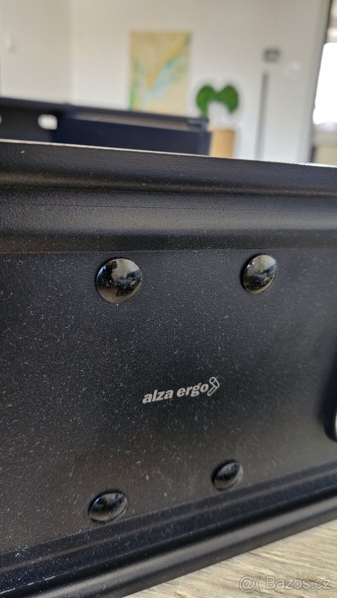 Nástěnný držák na TV - 4