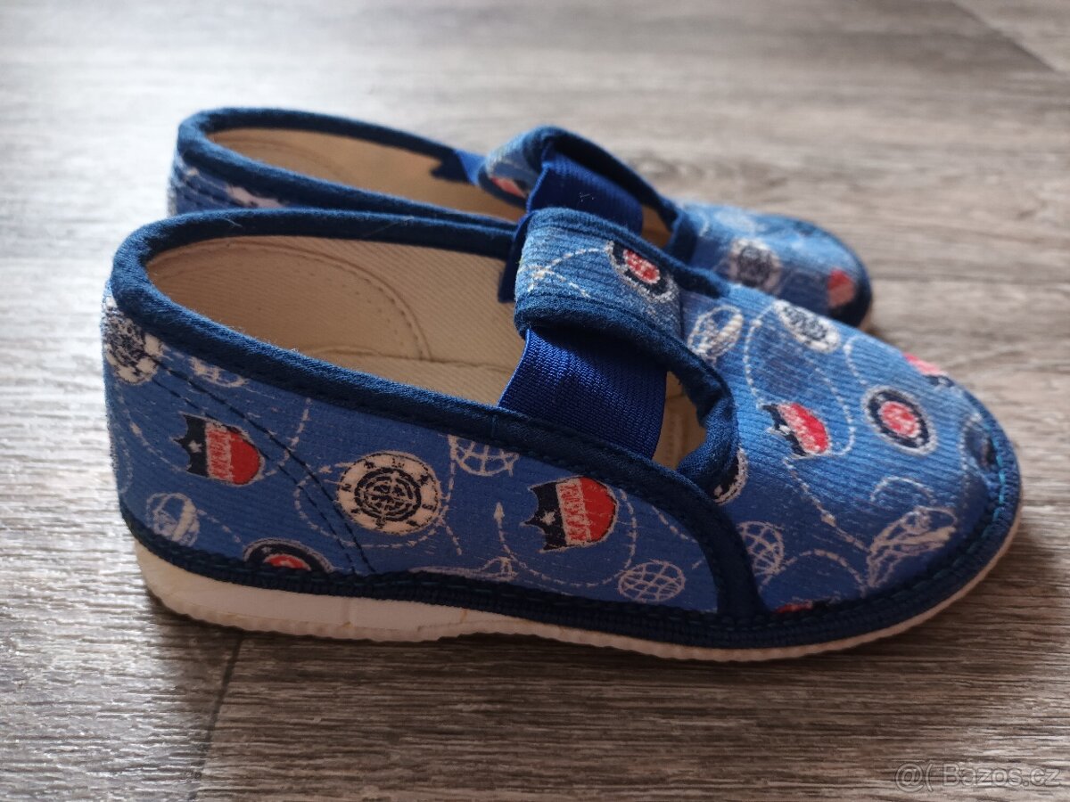 Dětské modré bačkory, vel. 24 - 4