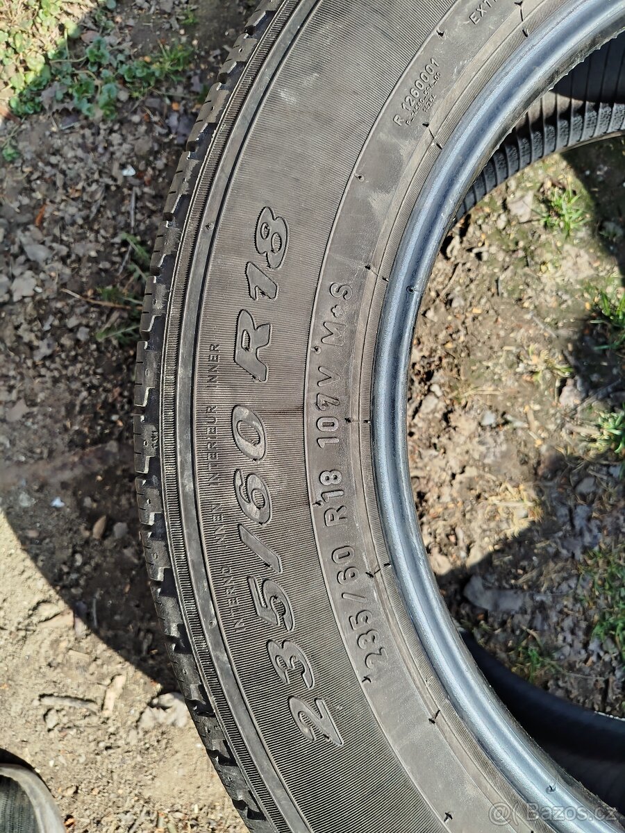 235/60/18 pireli - 4
