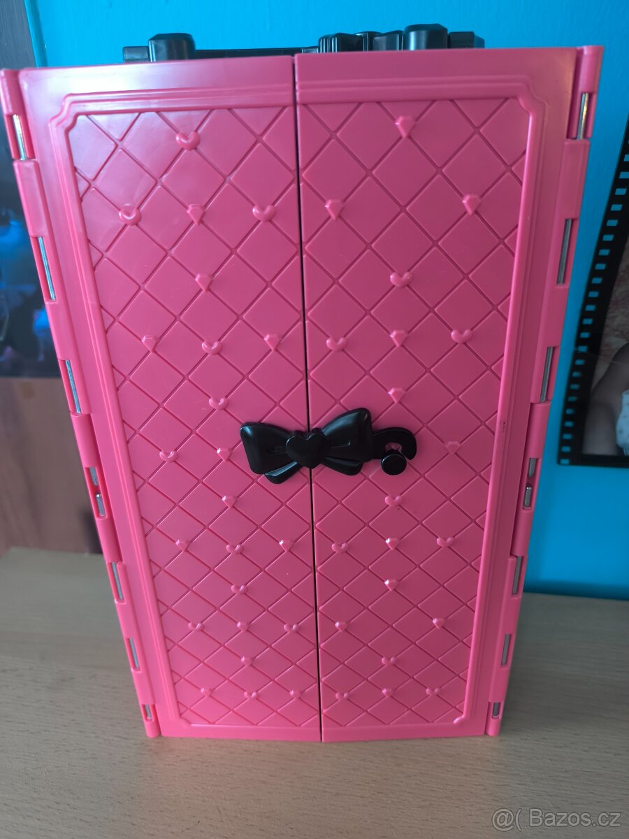 Domeček pro Barbie s výbavou - 4