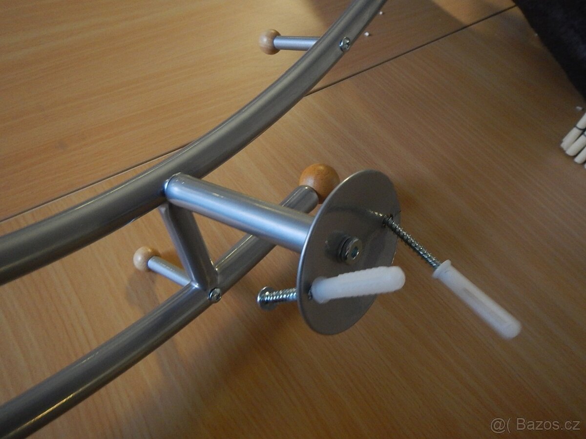 Věšák R1726 - 4