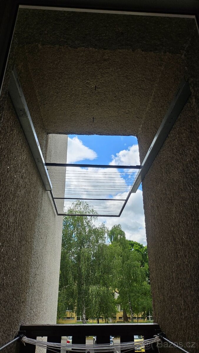 Výsuvný sušák na prádlo - 4