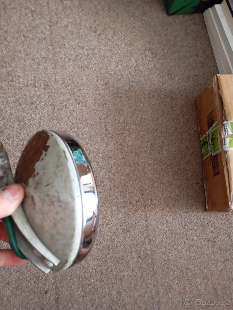 Přídavné světlo jen jedno - 4