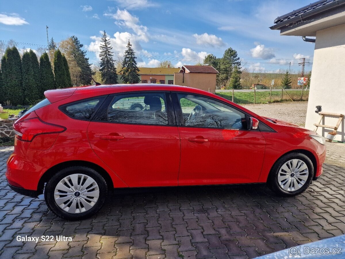 Ford Focus 1.0 EcoBoost 92kw. Rok: 2/2017 . 122423km. - 4