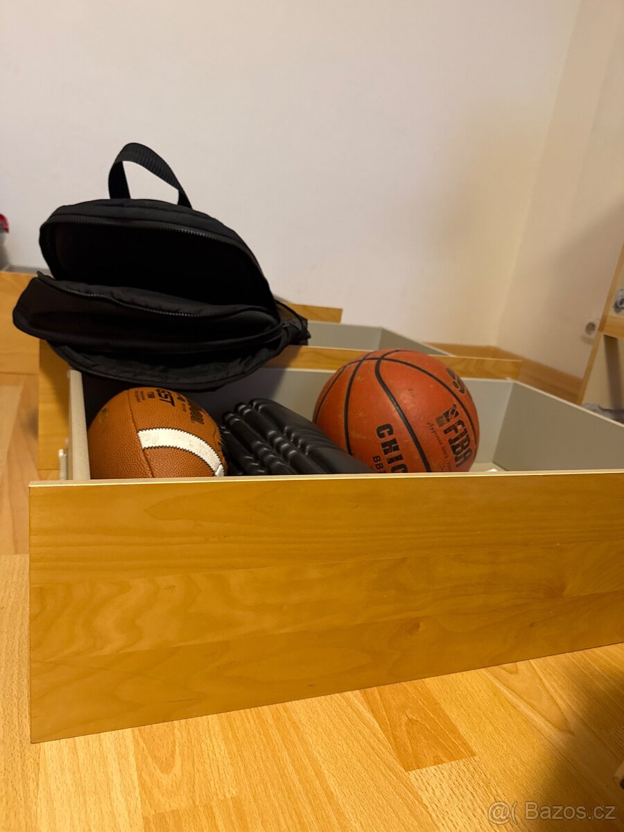 Komoda se šuplíky - 4