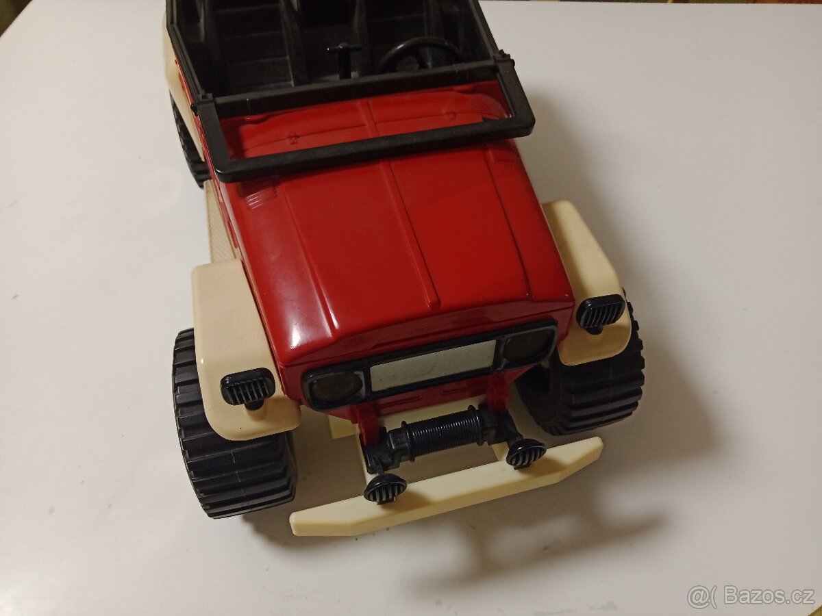 Terénní auto, Joustra - 4