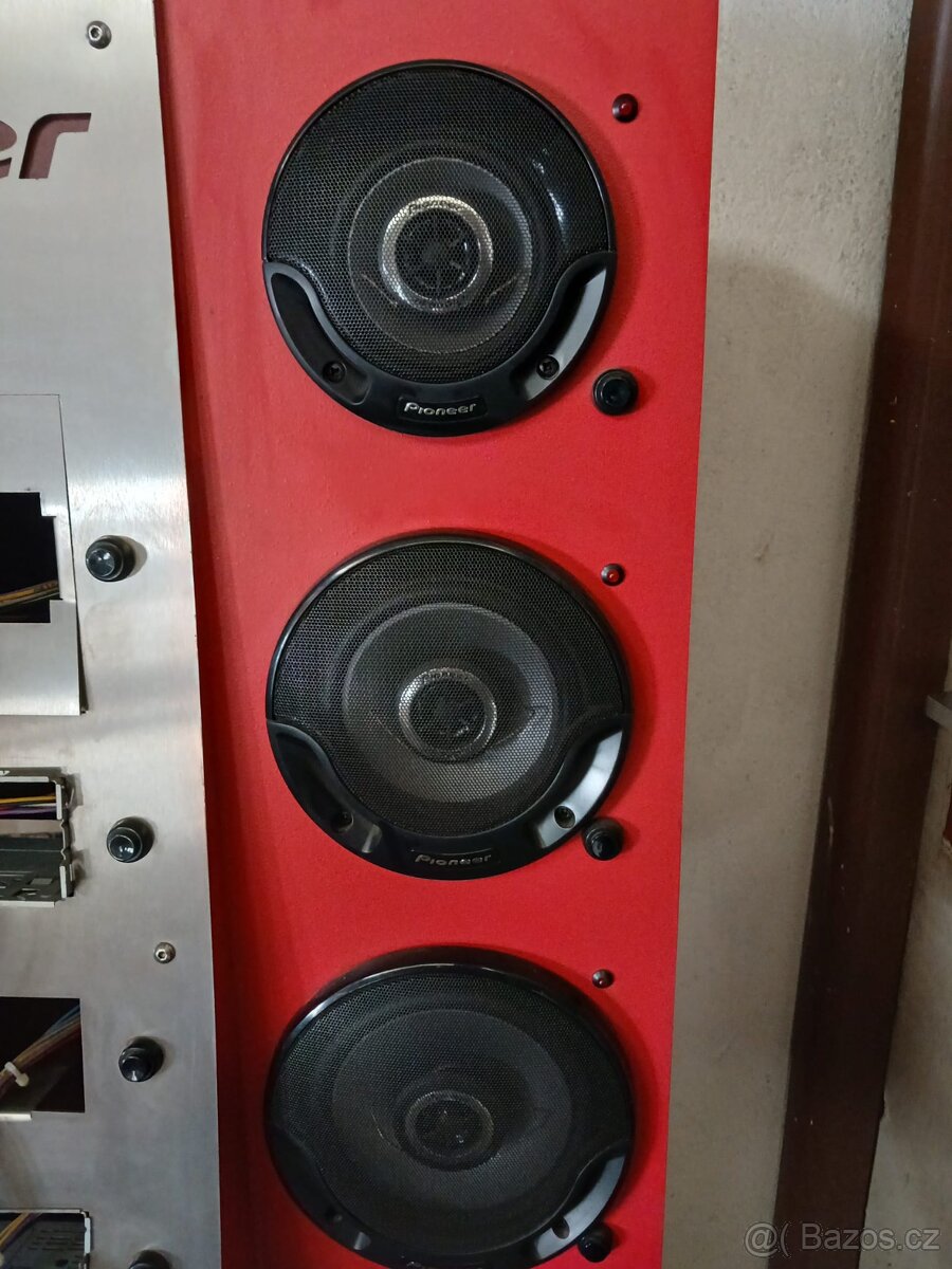 prodám panel s reproduktory PIONEER - 4