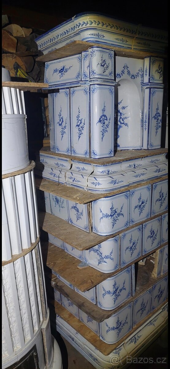 Kachlová kamna starozitná - 4