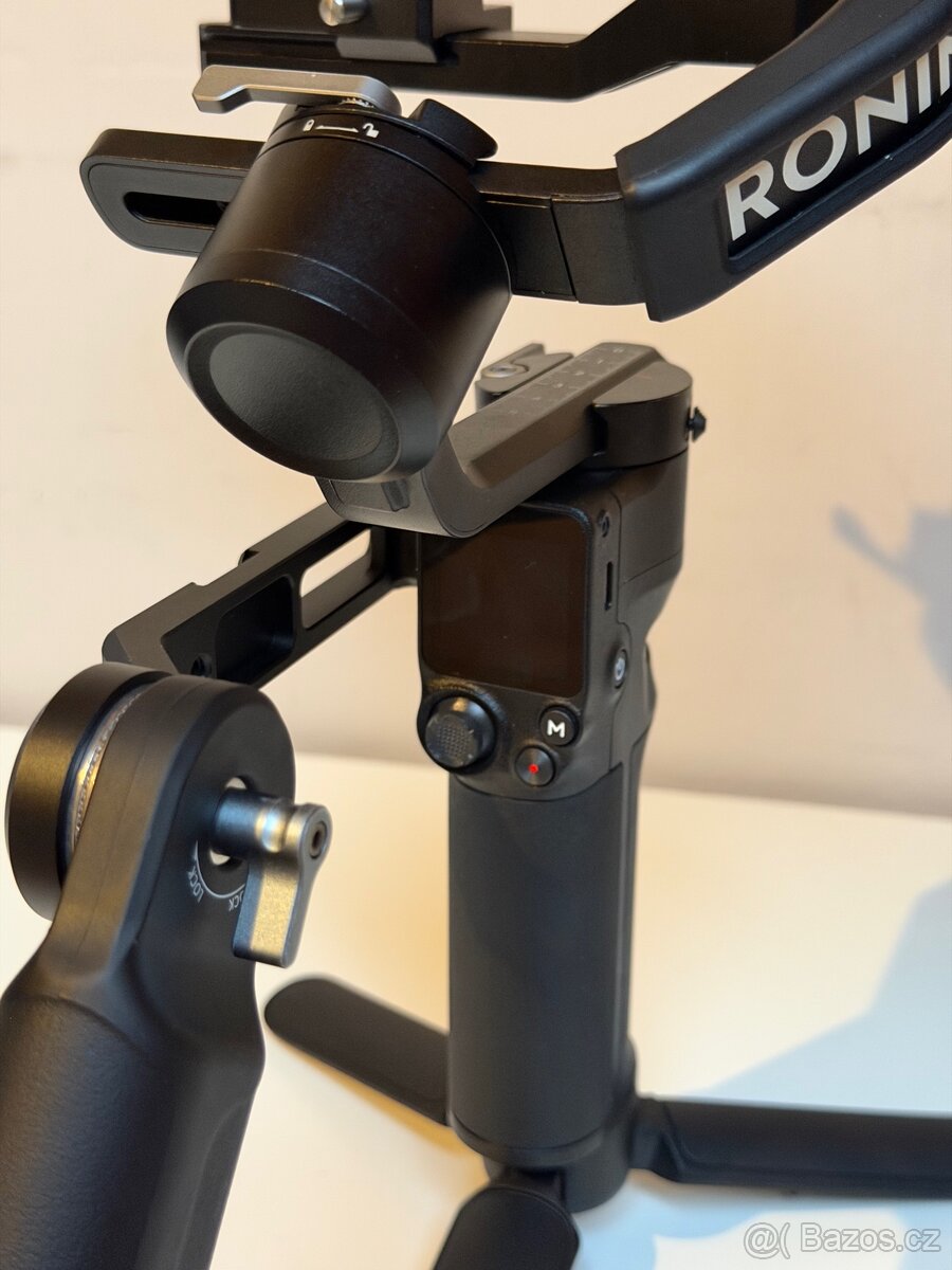 DJI RS3 Mini + SmallRig rukojeť - 4