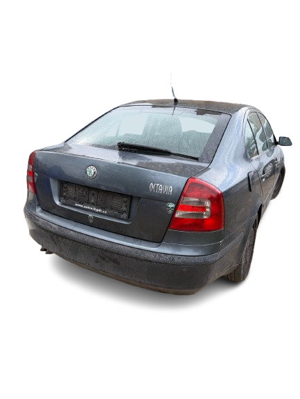 Škoda Octavia 2 Předfacelift Sedan - 4
