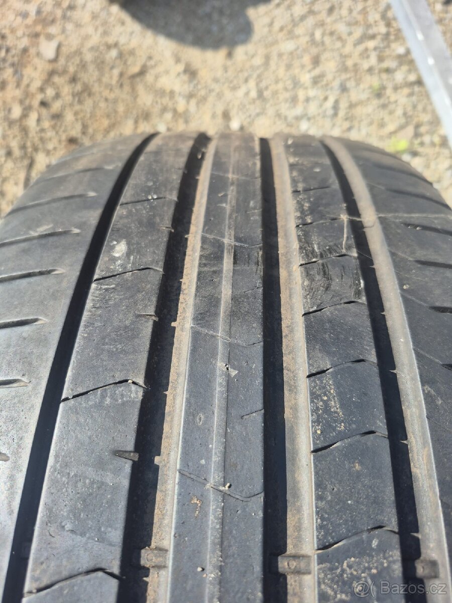 Letní pneu Pirelli 245 40 r19 - 4