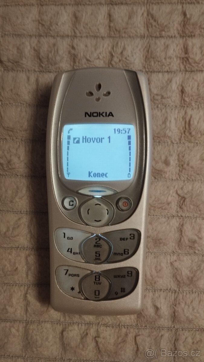 Nokia 2300 - 4