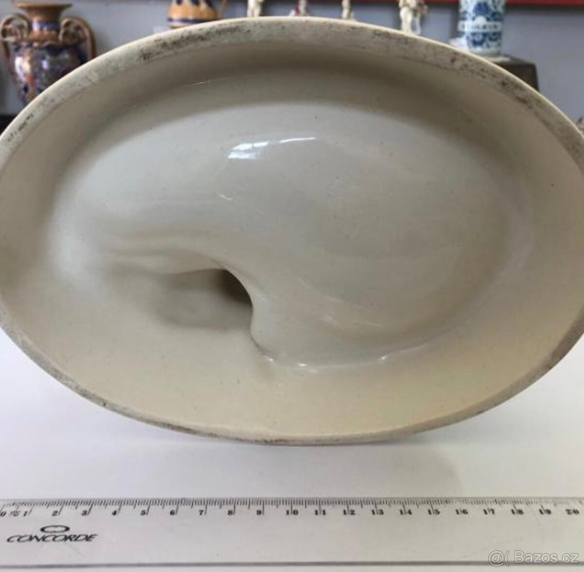 Porcelánová soška akt dívky - 4