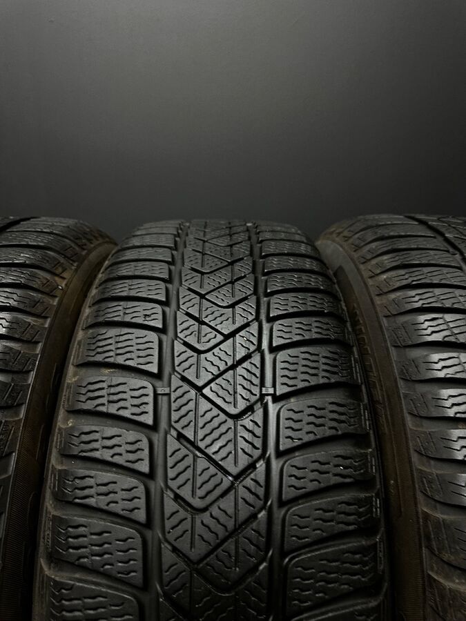 Sada pneu Pirelli 205/60/16 96H - 4