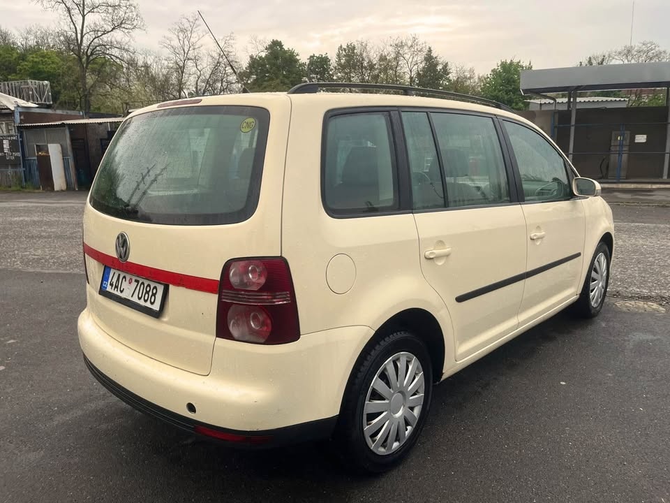 VW Touran 2.0i cng vw r.v. 2008 STK do 2027 - 4