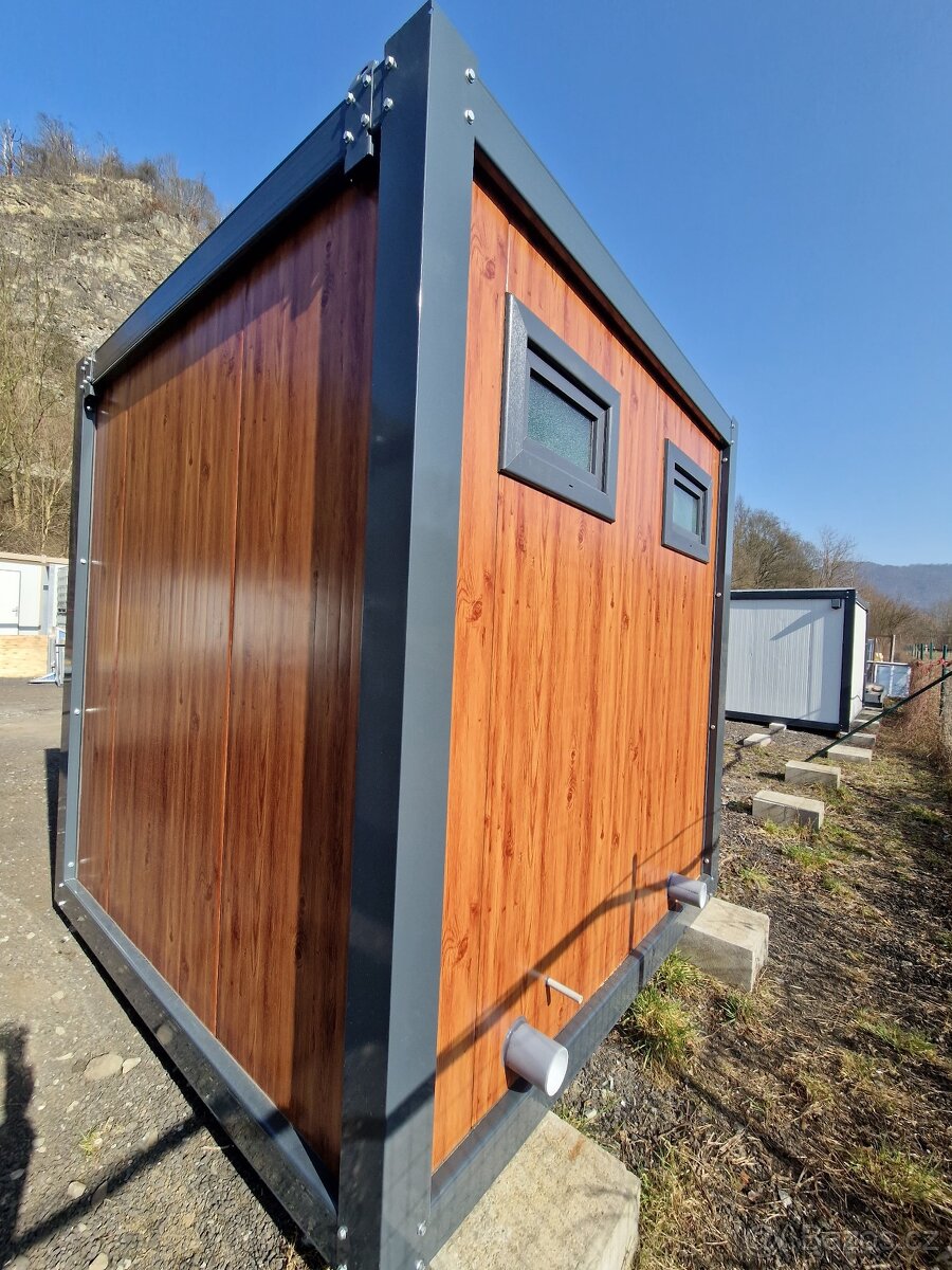 Sanitární kontejner o rozměru 2,4 x 2,4 m - 4