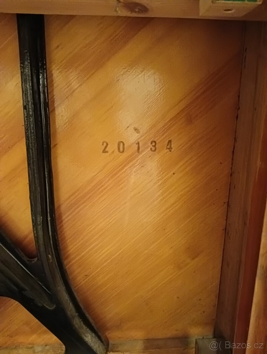 Piano August Forster - 4