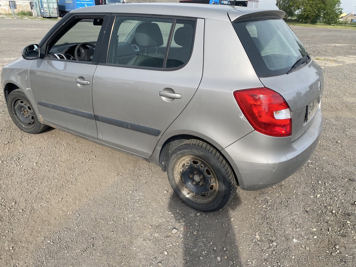 Fabia II díly kód barvy 9202 motor KO - 4