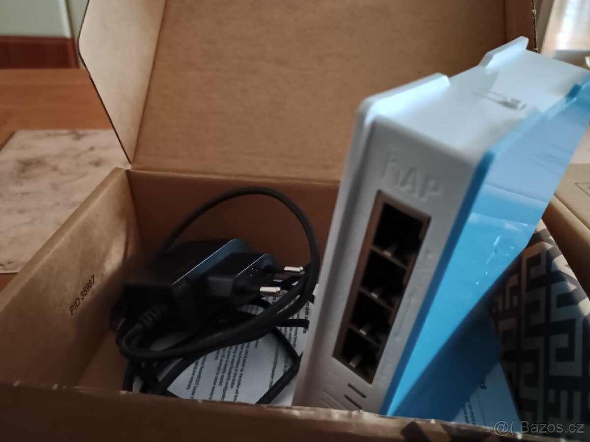 Prodám MikroTik Router board - 4