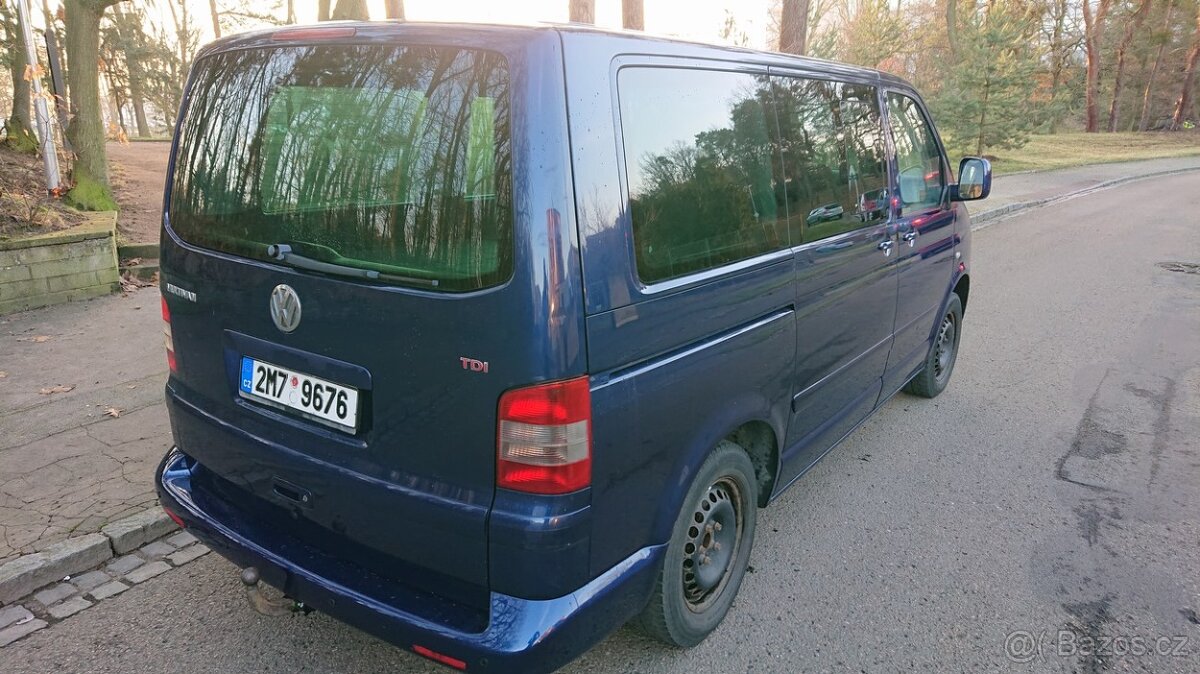 Volkswagen Multivan T5 2.5 tdi s variabilní lůžkovou úpravou - 4