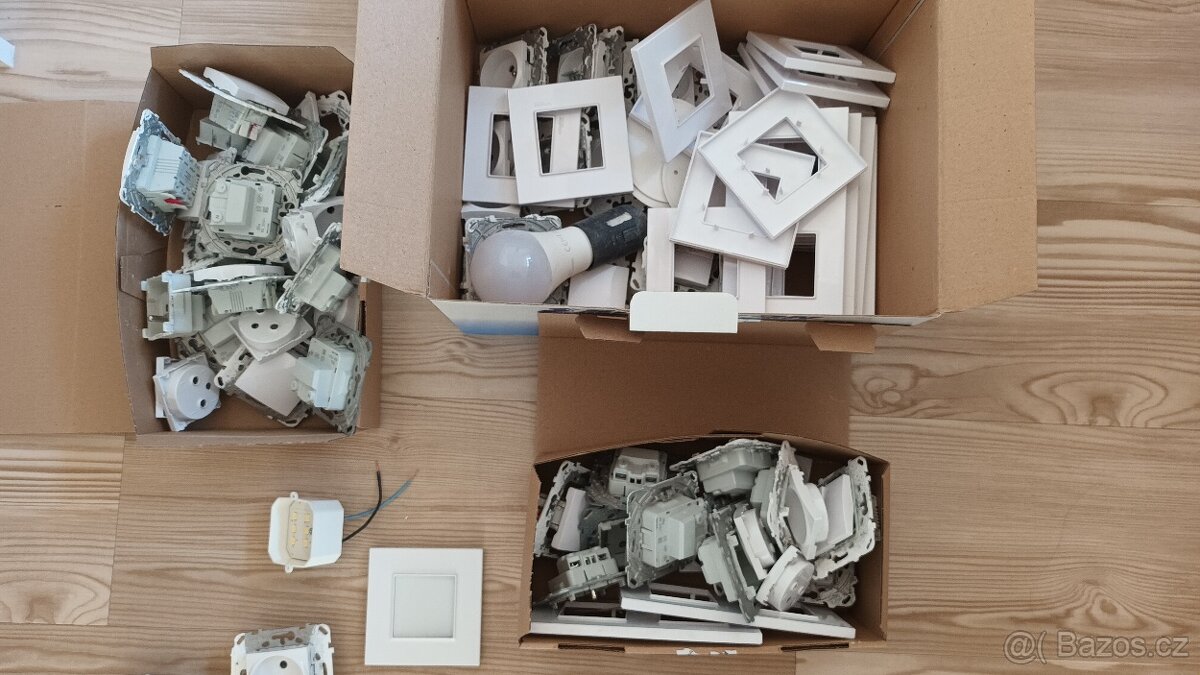 Schneider Unica Quadro - prodám po kusech - 4