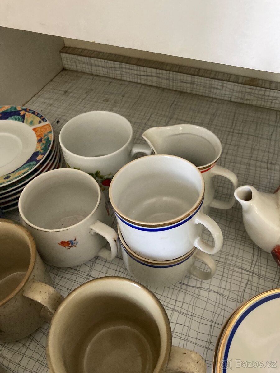 Set různého nádobí - 4