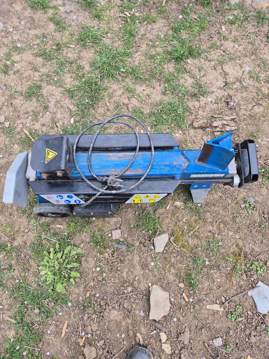 Štipačka na dřevo Scheppach 4 tun - 4