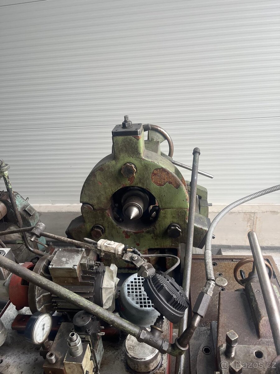Soustruh TOS SUS 63H/2000 – oběžný 655 mm - 4