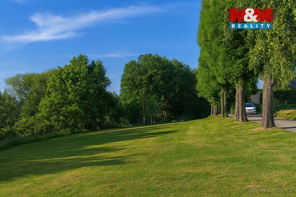 Prodej ideální 1/2 souboru pozemků ve Svijanském Újezdu - 4