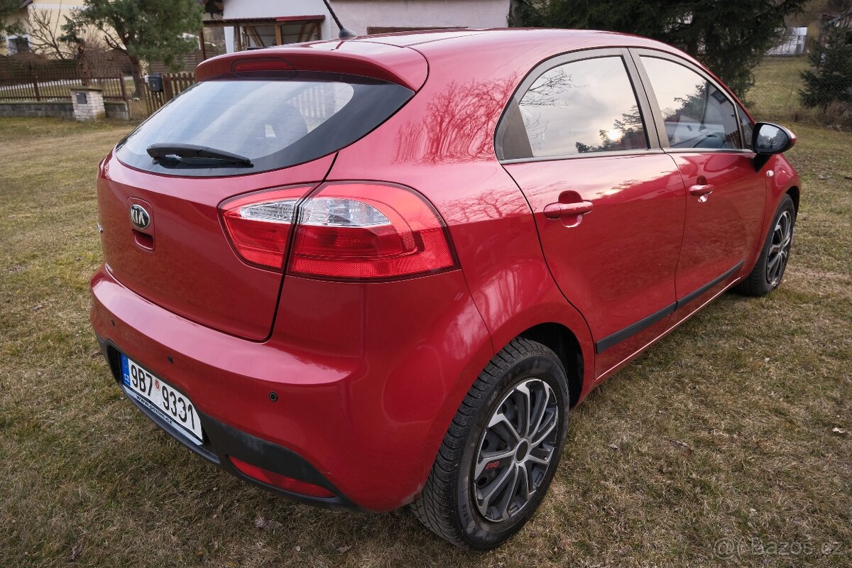 Kia Rio 1.25, 62 kW, benzín - 4