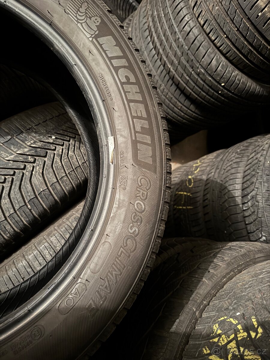 225/55R18 - 4