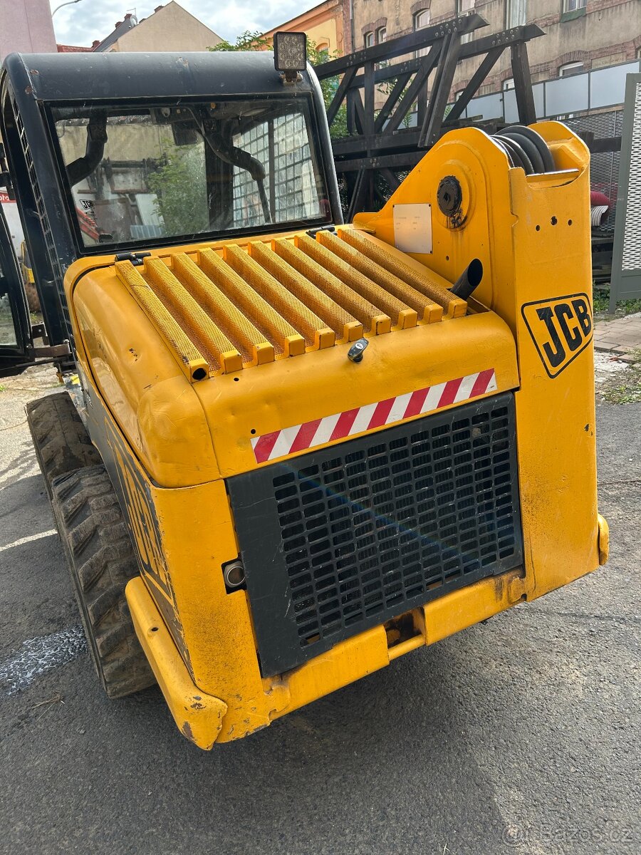 JCB Smykový nakladač - 4