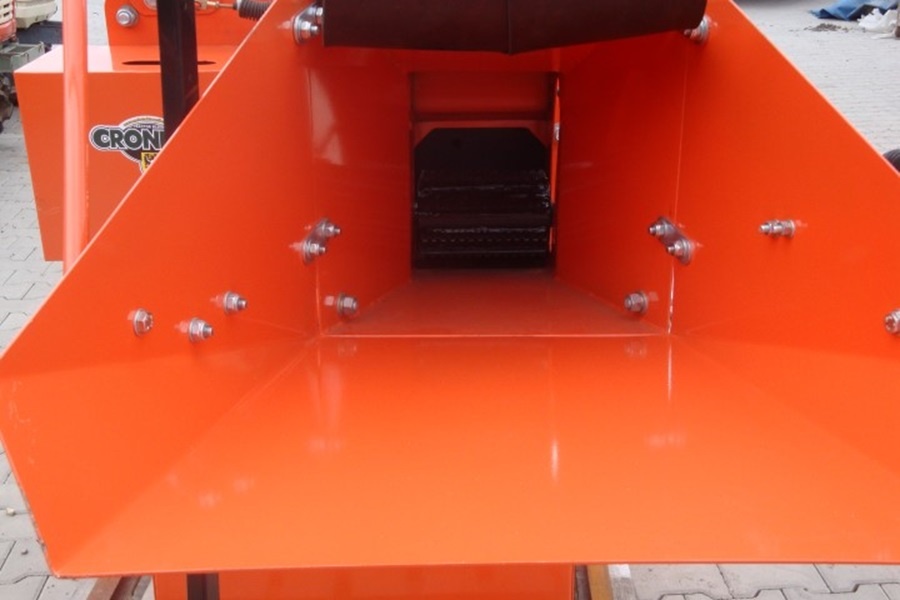 ŠTĚPKOVAČ ZA TRAKTOR - 4