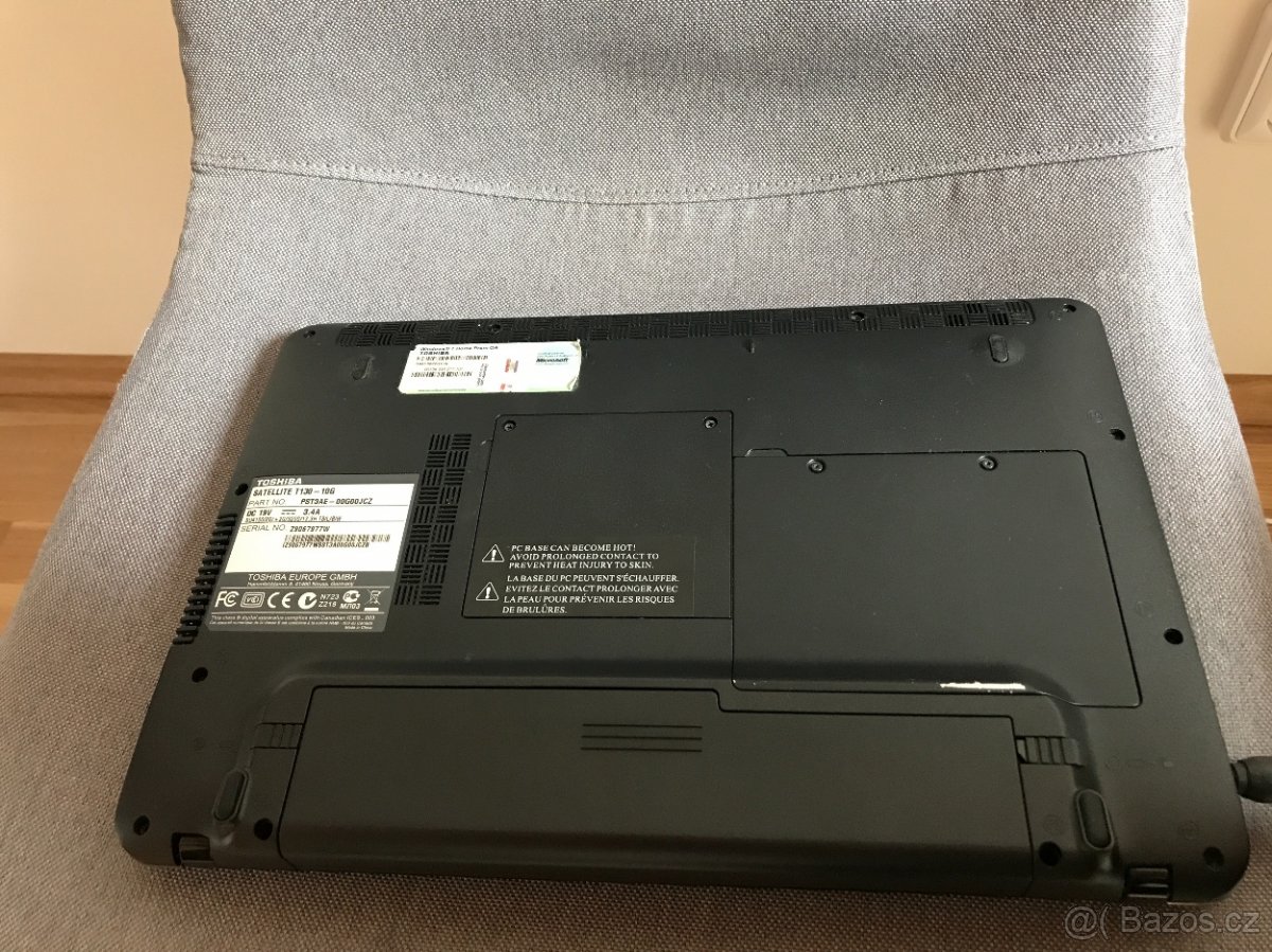 Notebook Toshiba Satellite T130-10G - 4