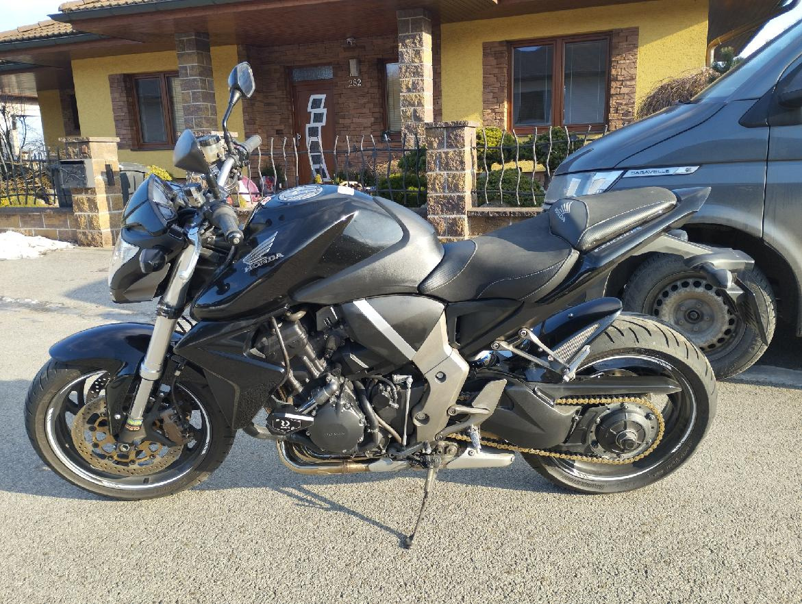 Honda CB 1000 R 2010 - 4