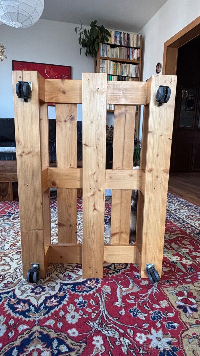 Konferenční stolek z palet - 4