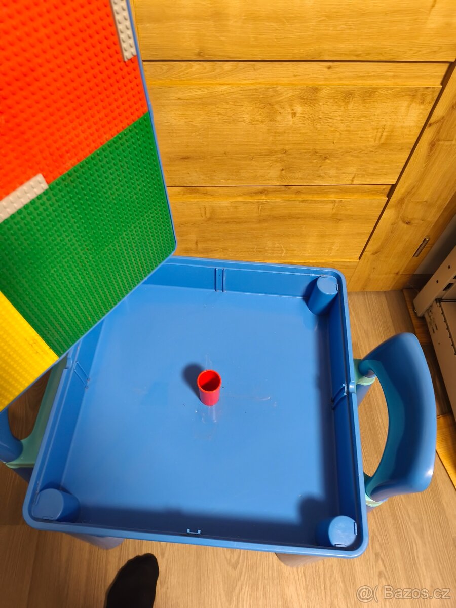 Dětský stolek se židlemi - 4