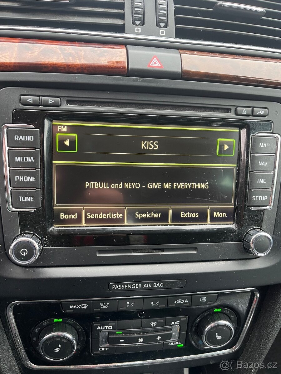 Škoda Superb 2 facelift 2014 125kW DSG Elegance - 4