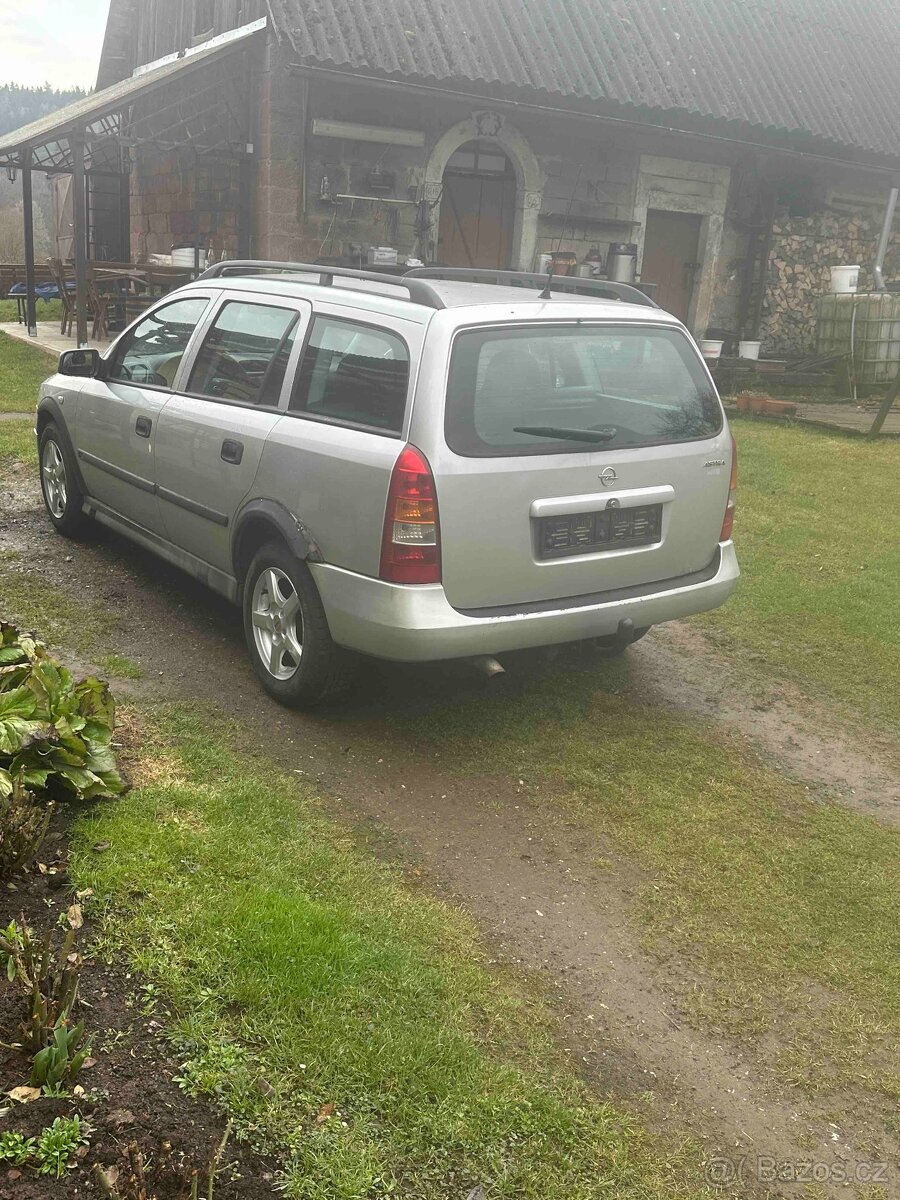 Opel Astra caravan G - 4